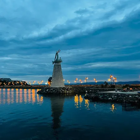 Elit 4 公寓 阳光海滩